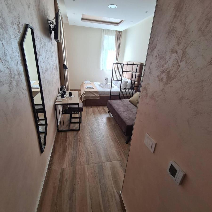 Double or Twin Room Bathroom